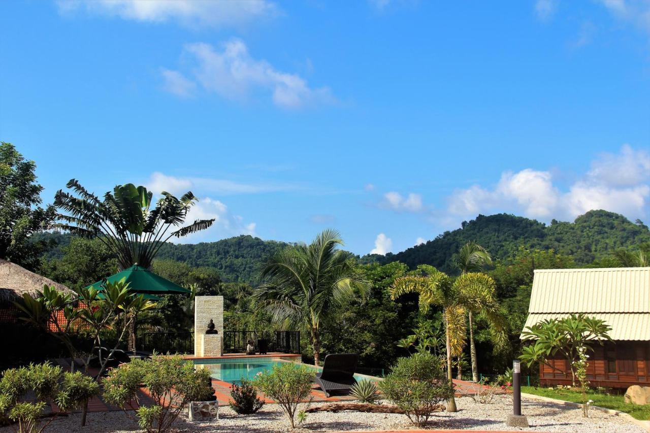 Villa Kelapa Langkawi Куа Екстериор снимка